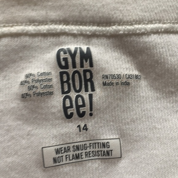 Hi I’m selling two gymboree pijamas - Picture 3 of 3